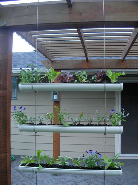 Diy Outdoor Vertical Garden Shelterness