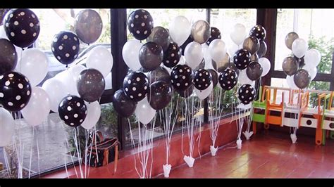 Llegar a los 18 años significa, entre otras muchas cosas, poder conducir, votar o entrar a todas las discotecas y es por eso por lo que es un momento muy importante. Decoración mesas para adultos - YouTube