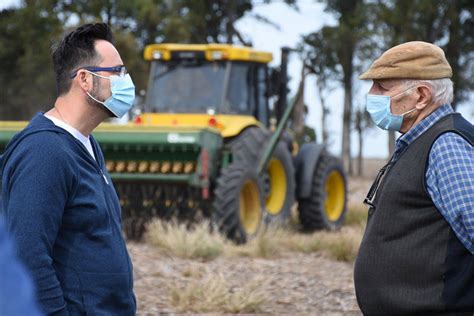 “los Trabajadores Del Campo Nos Dan La Visión De Un País Mucho Mejor