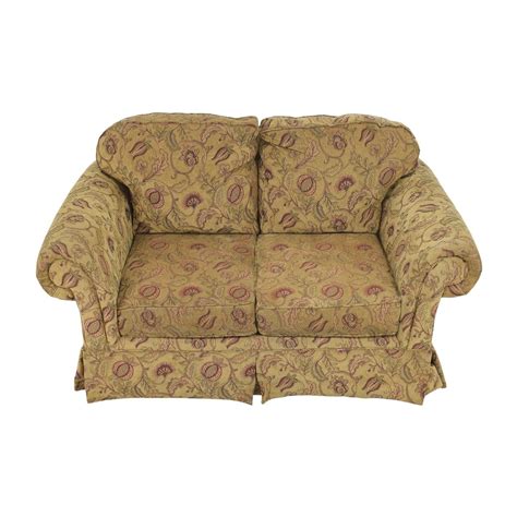 83 Off Broyhill Furniture Broyhill Floral Roll Arm Loveseat Sofas