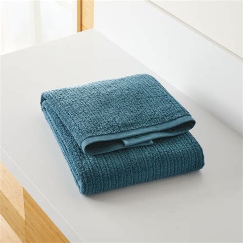 Reviewers say the classic towels are fluffy and absorbent. Ribbed Teal Bath Towel + Reviews | Crate and Barrel | Teal ...