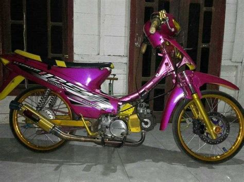 Modif striping honda supra x 125 warna baru hijau putih via motoblast.org. Supra X 125 Warna Hitam Putih Modif / gambar honda supra x ...