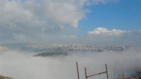 מזג האוויר היום, יהיה בהיר עד מעונן חלקית. מזג האוויר: טמפרטורות נמוכות לעונה, הלימודים בירושלים יתקיימו כסדרם - 0404