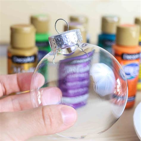 DIY Christmas Ornaments: Glitter, Paint, Artificial Snow, Cricut