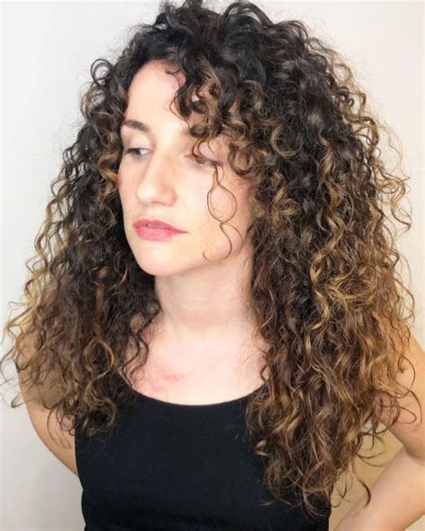 Ask for a balayage ombre blend of dark. Ombre for Curly Hair: 14 Gorgeous Examples in 2020