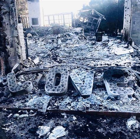 Celebrity Homes Destroyed By Malibu Fire List And Photos