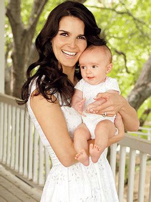 Thomas mark harmon is an american actor, producer, director, voice actor and former football quarterback. Angie and her daughter - Angie Harmon Photo (14356358 ...