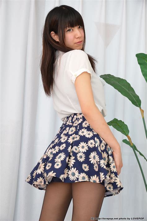 Riisa Kashiwagi Photoset Lovepop