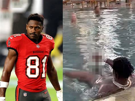 Watch Ex Nfl Player Antonio Brown Flashes His P At A Woman In