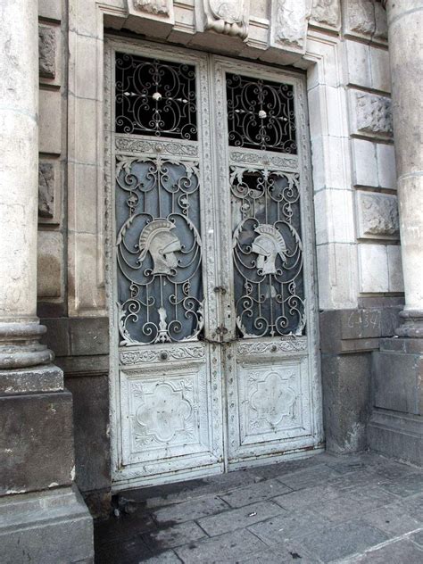 Quito Ecuador Doors | Architecture details, Old doors ...