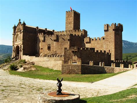 Hotel castillo de javier pamplona. JAVIER: Un santo, Un castillo, Un Pueblo ~ Gran Hotel La Perla