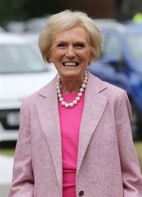 See more ideas about mary berry, mary berry recipe, british baking. Great British Bake Off 2017: Mary Berry BBC rival show ...