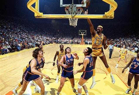The most important — most valuable player — is led by lebron james, giannis antetokounmpo and james harden. NBA Finals 1972 : le sixième titre des Lakers, Wilt ...