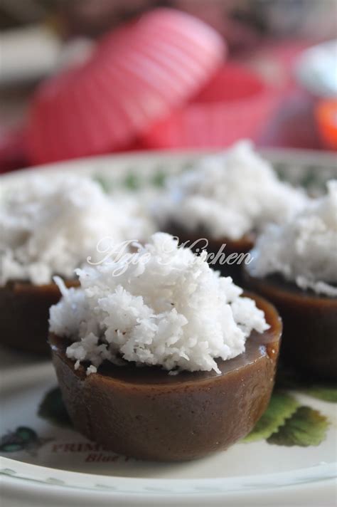 Kuih lompangposted by mamafamisource : Kuih Lompang Yang Sedap - Azie Kitchen