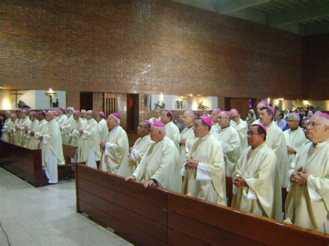 The title is most often used in christian churches, but is also used in some japanese buddhist institutions, and by the japanese new religion tenrikyo. Obispos del Perú iniciaron con Solemne Misa la Asamblea ...
