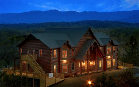 Here you will find large cabins in gatlinburg and pigeon forge designed for reunions, meetings, weddings and retreats. VMS Properties - Visit My Smokies | Cabin rentals, Cabin ...