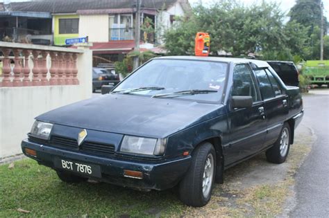 Jom lihat lagi gambar proton evolusi g di bawah kereta saga