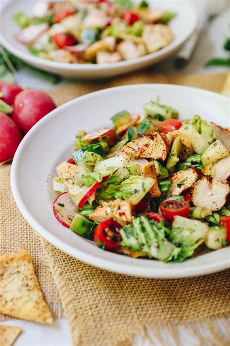 Fattoush salad with grilled chicken. Fattoush Salad Recipe with Grilled Chicken - The Healthy ...