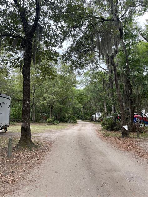 TUCK IN THE WOOD CAMPGROUND (Saint Helena Island) - Campground Reviews