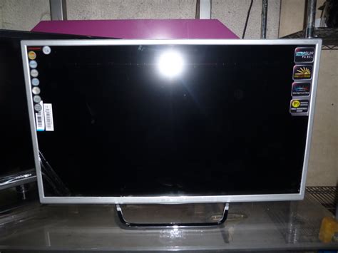 If neither of those tvs appeal to you my advice is that, at this size, just about any roku tv that's $130 or less is a good choice. Pensonic 32 inch airplay ultra slim LED TV - Cebu ...