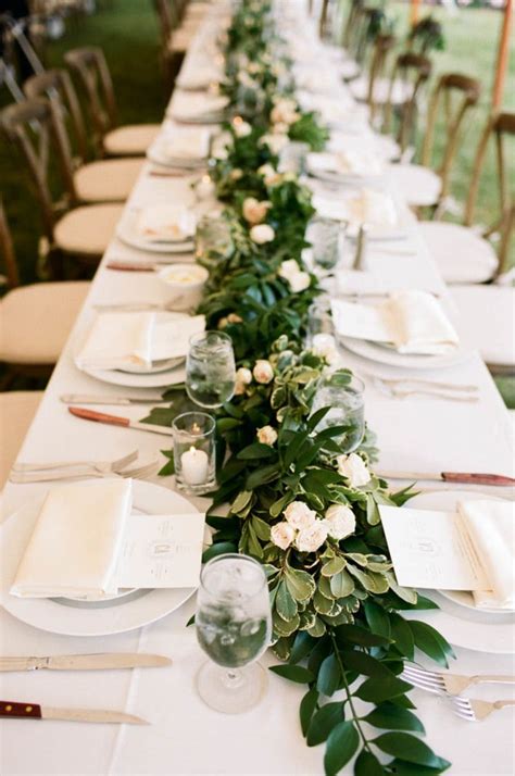 Leafy Green Garland Table Runner Ideas For Dream Green Wedding