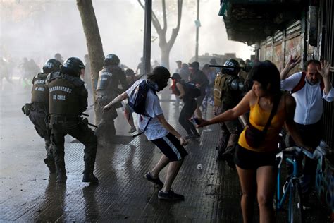 En Fotos Nueva Jornada De Protestas Violentas Sacude Chile