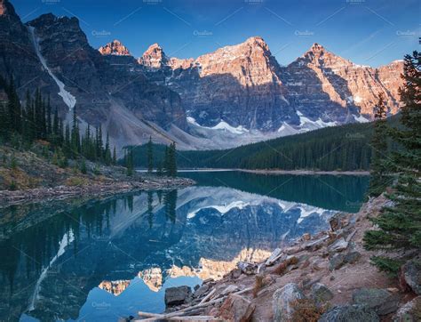 Moraine Lake In Banff Canada High Quality Nature Stock Photos