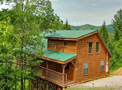 Maybe you would like to learn more about one of these? The 5 Best Smoky Mountain TN Cabins for Viewing Fall Colors