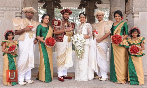 Sri Lankan Traditional Wedding Group Photo