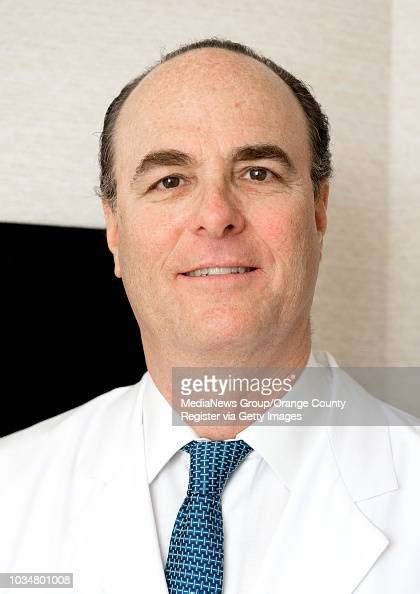 Dr Richard Weiss An Oculoplastic Surgeon In Newport Beach Was ニュース