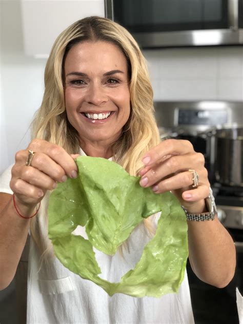 Celebrity Chef Cat Cora Helps Busy Families With Her 5 In 1 Weeknight Dinners The Hustling Mama