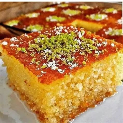 طرز تهیه کیک شربتی زعفرانی خیلی خوشمزه و ساده با ماست با فر و بدون فر به روش قزوینی