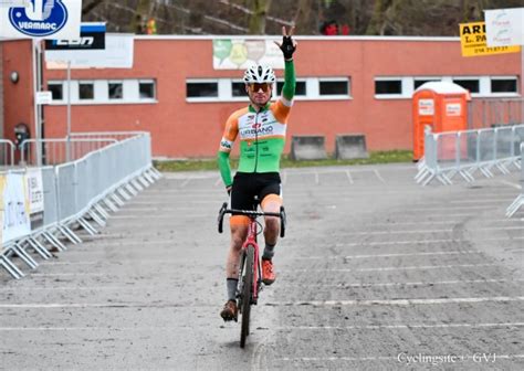 Na het openingsweekend staat bijn bollaert met zijn ploeg 't latste gat aan de leiding in de sporza wielermanager. Gianni Siebens hangt fiets aan de haak: "Ik had Paul Van ...