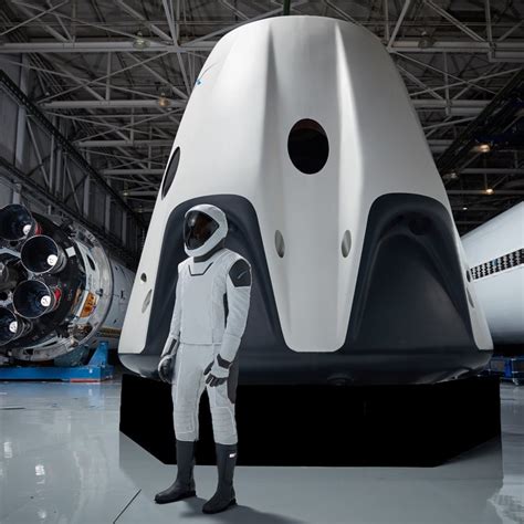 Spacex Crew Dragon What Its Like Inside Musks Spaceship For Nasa