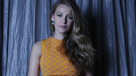 Blake Lively Posts Possibly The Most Enviable Breastfeeding Photo Ever Los Angeles Times