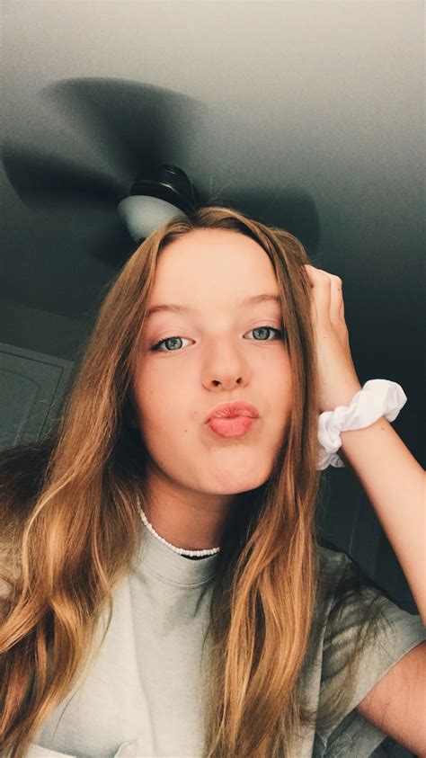 Teen Girl Selfie Pics Instagram Hot Sex Picture