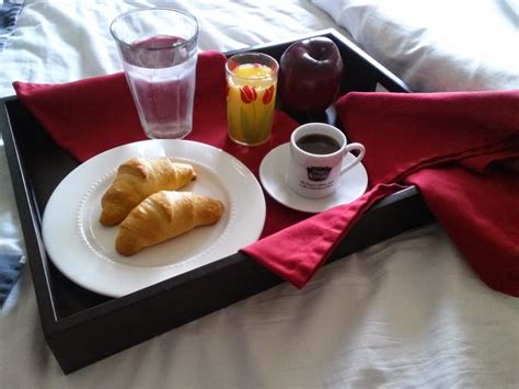 The Italiagal Simple Pleasure Sunday Breakfast In Bed