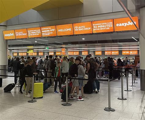 Hundreds More Easyjet And British Airways Flights Are Axed After