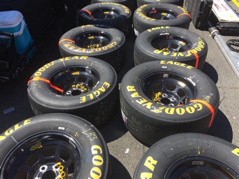 How does nascar figure out how many laps to run? Taking a NASCAR Daycation - BashfulAdventurer.com