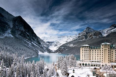 Fairmont Chateau Lake Louise Offers Wellness Retreats In A World