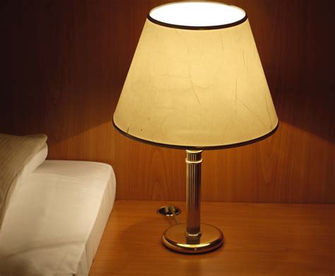 Und du wieder nicht dann, wenn die nachttischlampe brennt. Duden | Nachttischlampe | Rechtschreibung, Bedeutung ...