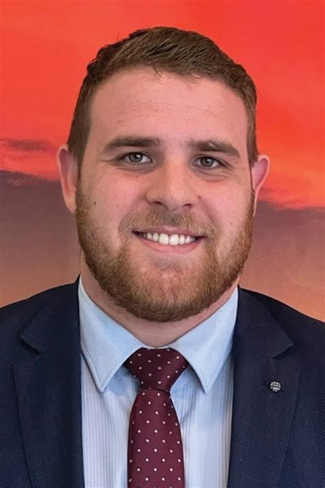 Alexander Muir | Edwards Windsor -Property management services