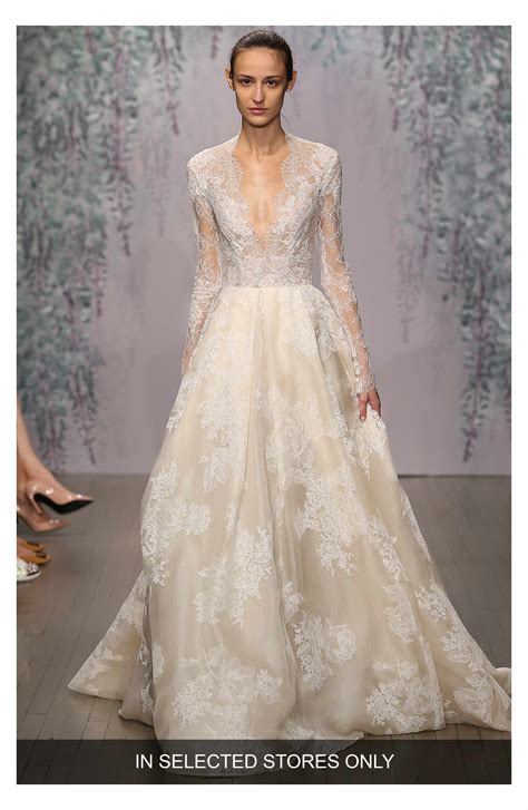 Monique Lhuillier Winslet Plunging V Neck Organza And Lace Ballgown Dress