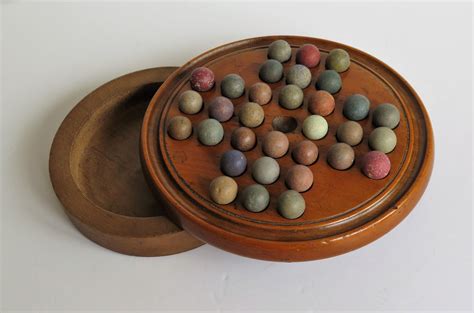 19th Century Travelling Marble Solitaire Game With 32 Handmade Clay