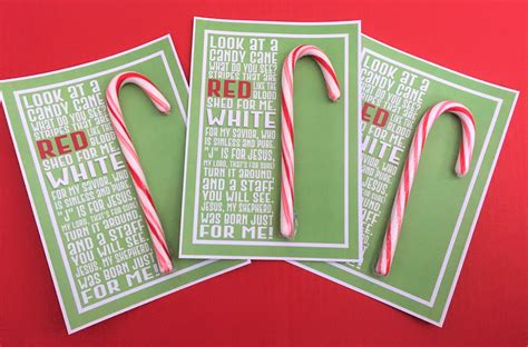 With a festive font and cheerful candy canes, our candy cane acrostic poem printable will look very christmassy on display! Free Printable Candy Cane Poem | Free Printable
