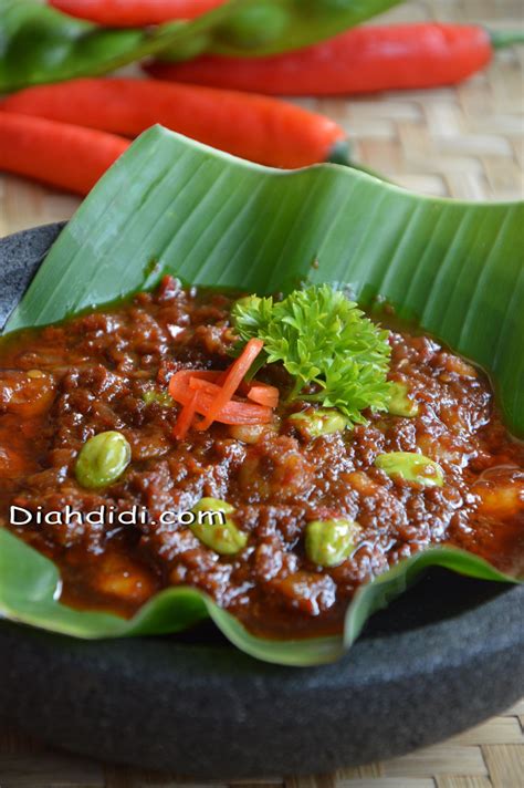 With the matang (cooked) version, you can store the sambal terasi for weeks, and even months. Diah Didi's Kitchen: Sambal Matang Terasi Petai & Udang