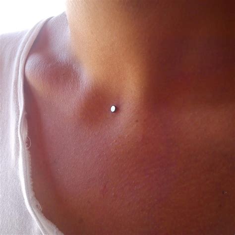 I Love This It S A Micro Dermal Chest Piercing I Saw A Girl With One