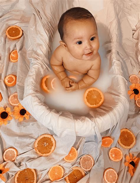 Mother Baby Photography, Diy Newborn Photography, Baby Photoshoot Ideas