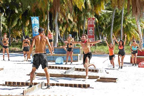 Survivor românia rămâne în atenția telespectatorilor, care după eliminarea fostei gimnaste ana dacă e vineri, ne pregătim pentru un nou episod marca survivor românia 2021, cel mai dur reality. Eliminare cu cantec la „Survivor Romania" - KFetele