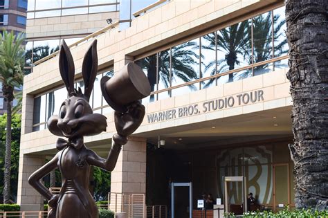 It's illustrious film industry has made hollywood synonymous with the glitz and glamor of the movies. A Complete Review: The Warner Brothers Studio Tour in Los ...